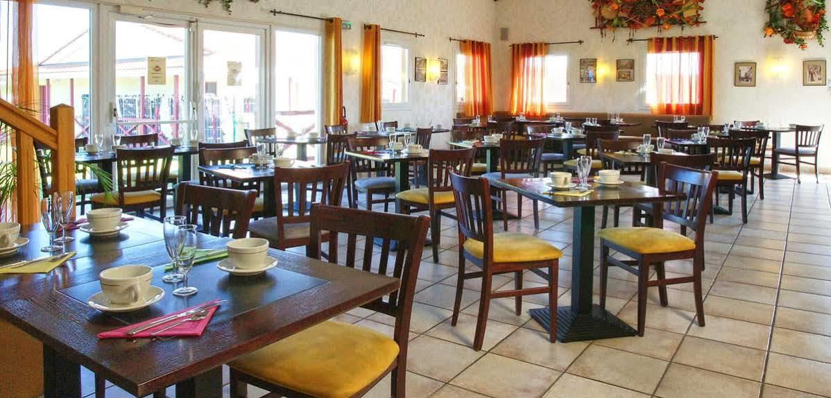 Adonis Budget Pornichet Bagian luar foto